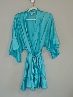 Victoria's Secret Turquoise Satin Kimono Robe with Tie M/L Ruffle Sleeve Hem